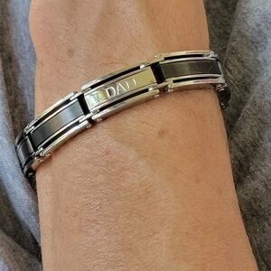 "DAD" Engraved Black & Silver Stainless Steel Link Bracelet 8.5"